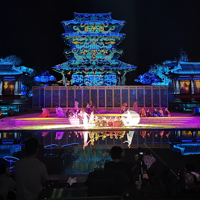 RGBW Led 150W Cob 4 en 1 Par de Zoom a prueba de agua para eventos al aire libre Proyecto de escenario