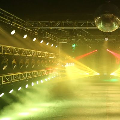 DJ Party Light 37*10W RGBW Quad 4 en 1 LED Moving Head Wash Zoom