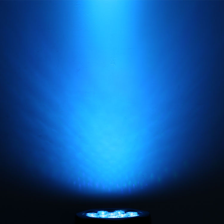 IP66 RGBW luz de la etapa de la fundición a presión LED del haz de 8 grados para el efecto al aire libre del haz del lavado del concierto